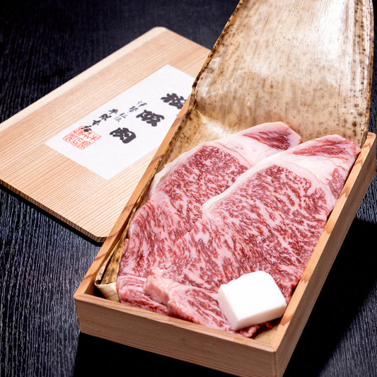 松阪牛サーロインステーキ(杉箱入)