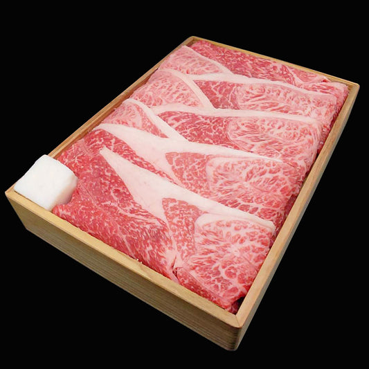 松阪牛 すき焼き肉/焼肉用 進物用杉箱入 【肩】